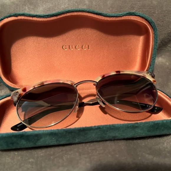 Gucci sunglasses main image 8